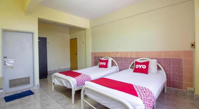 Hotel Oyo 75372 Flight Hut Hua Hin